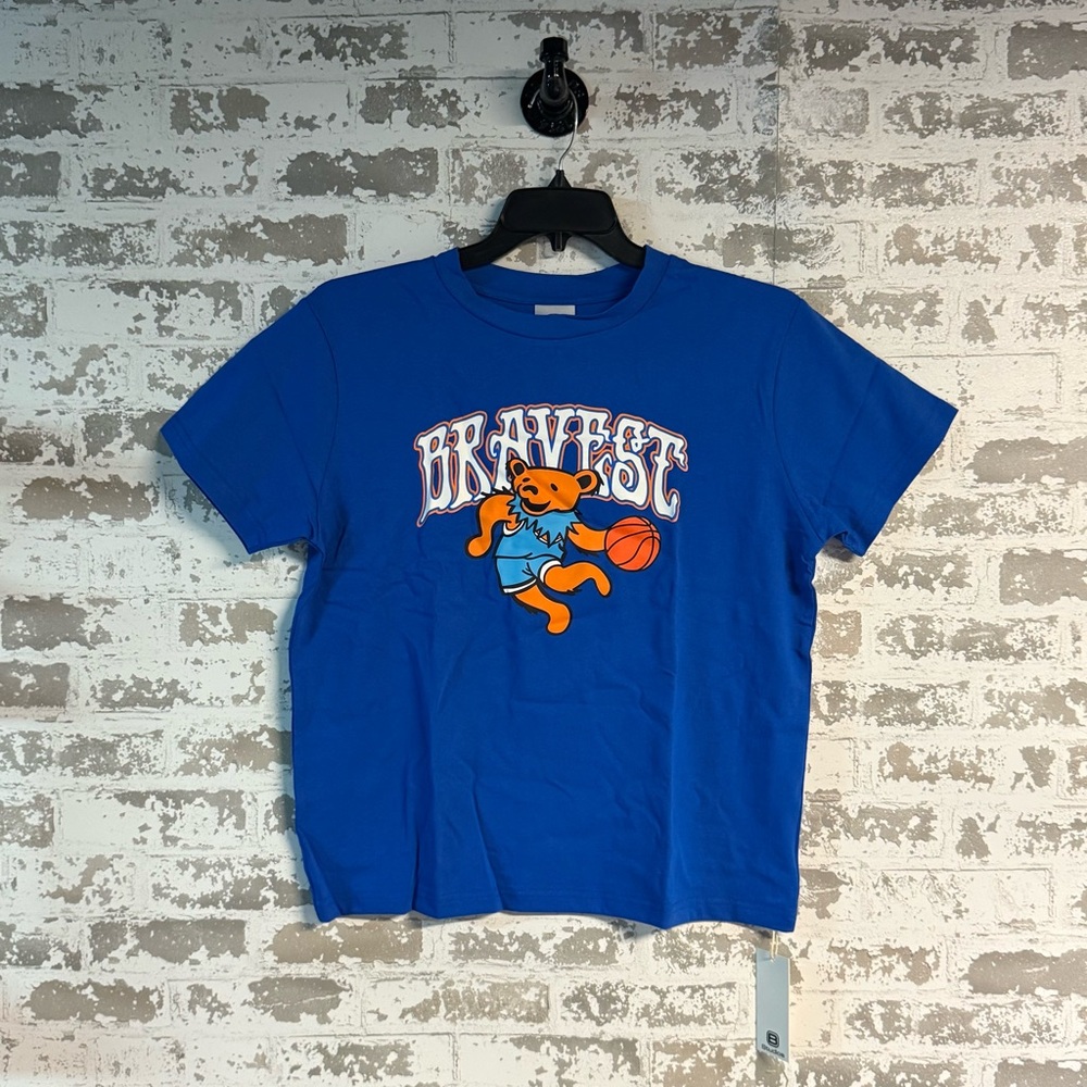 NEW - BRAVEST STUDIOS - Orange/Blue Basketball Bear Tee Shirt Small